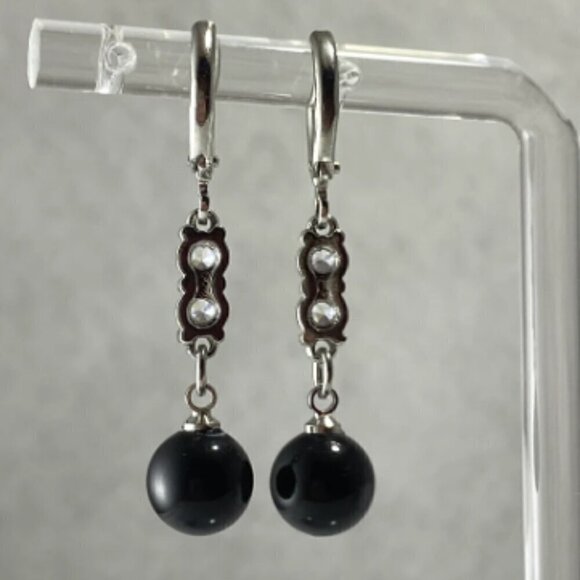 Austrian Crystal Pearls Huggie Earrings - Picture 4 of 7